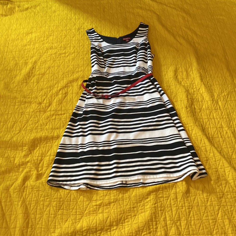 Cute Black and white Merona Dress with red belt